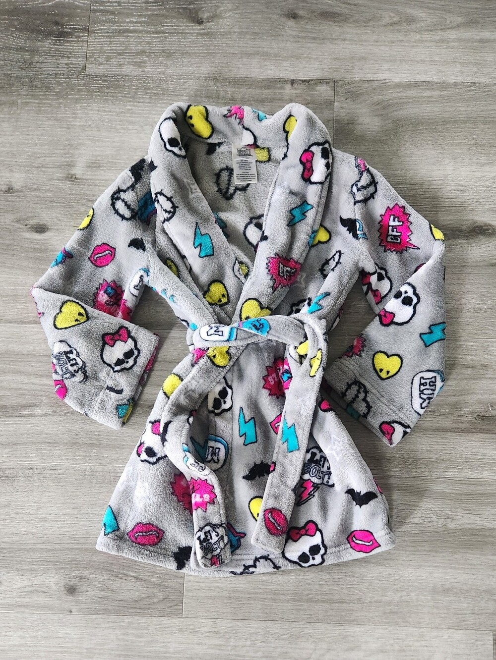 Girls 2010 Monster High Plush robe size 6x/6 Gray